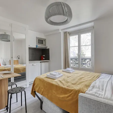 Lejlighed Branded New Cozy In The Heart Of 17 Paris